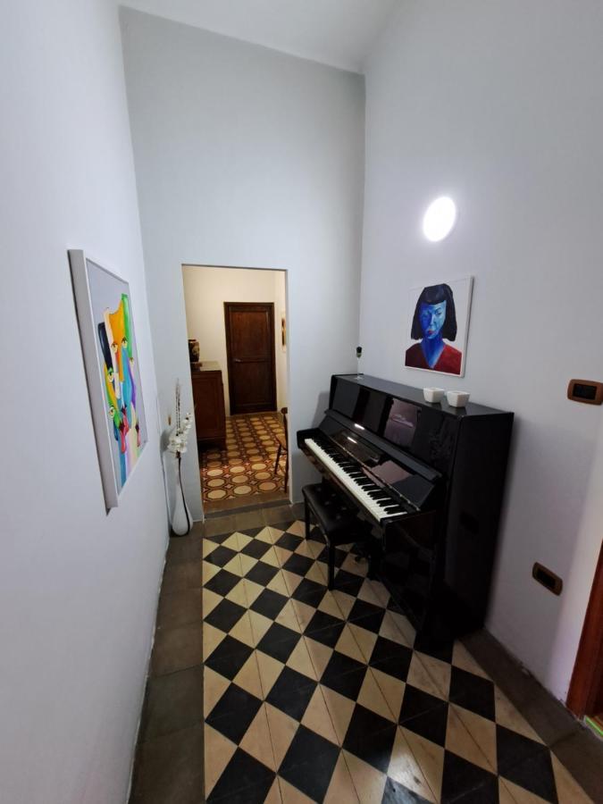 شقة Il Vecchio Piano كاستروفيلاري المظهر الخارجي الصورة